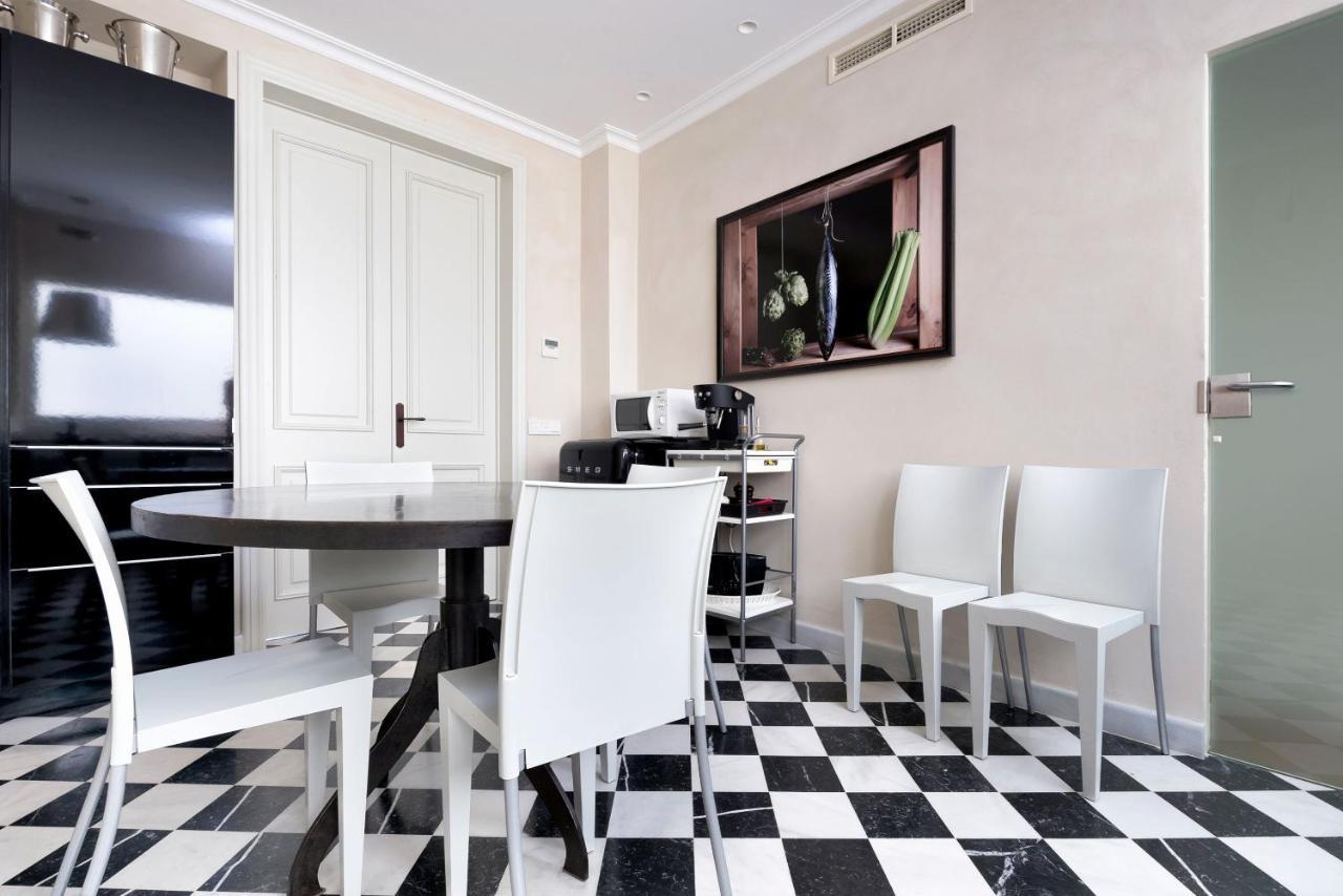 Genteel Home Contratacion Севилья Экстерьер фото